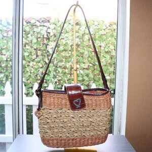 BRIGHTON Lt. brown tan woven straw basket weave shoulder bag purse leather trim
